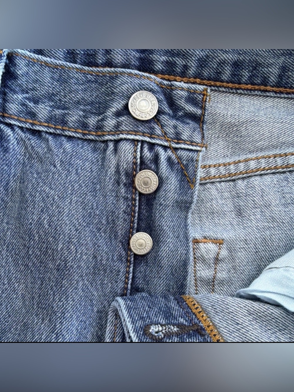 Levi's Men's Straight Fit Blue Denim Jeans - Picture 6 of 8